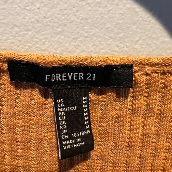 Forever 21 Ribbed Crop Top - Picture 3 of 8